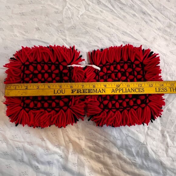 Handcrafted Woven Yarn Pot Holders Black & Red Square Set Of 2 7"x7" Kitchen Dec - Picture 5 of 8